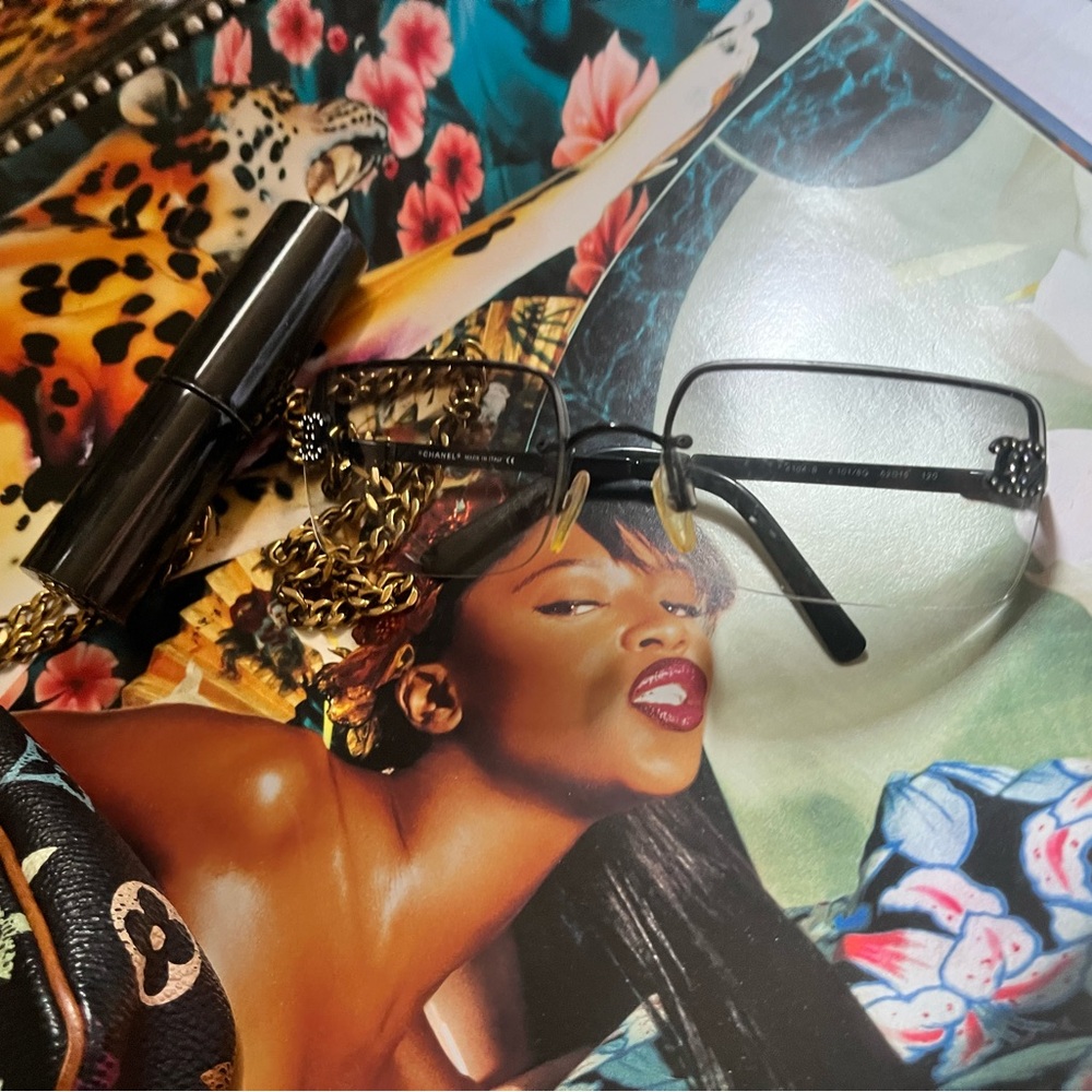 Chanel Y2K Diamante ๐ Crystal CC Logo Sunglasses Smoke ๐จ Gray - Picture 13 of 17